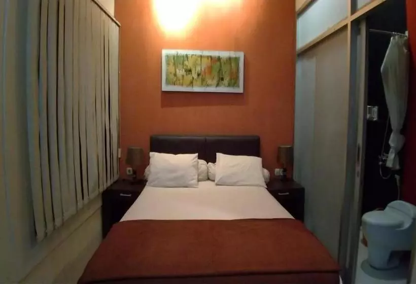 هتل Oyo 2663 Jombang Permai Syariah Residence