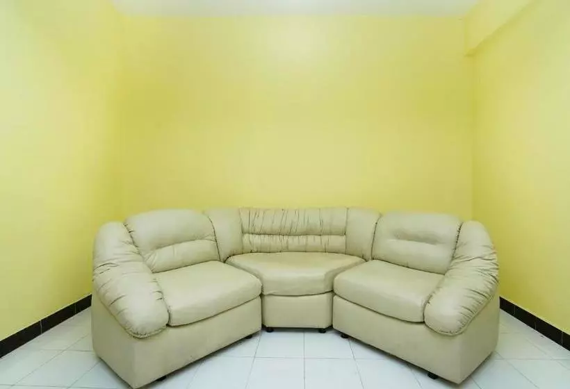 هتل Oyo 2663 Jombang Permai Syariah Residence