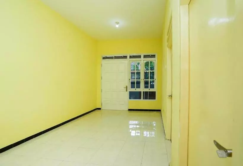 هتل Oyo 2663 Jombang Permai Syariah Residence