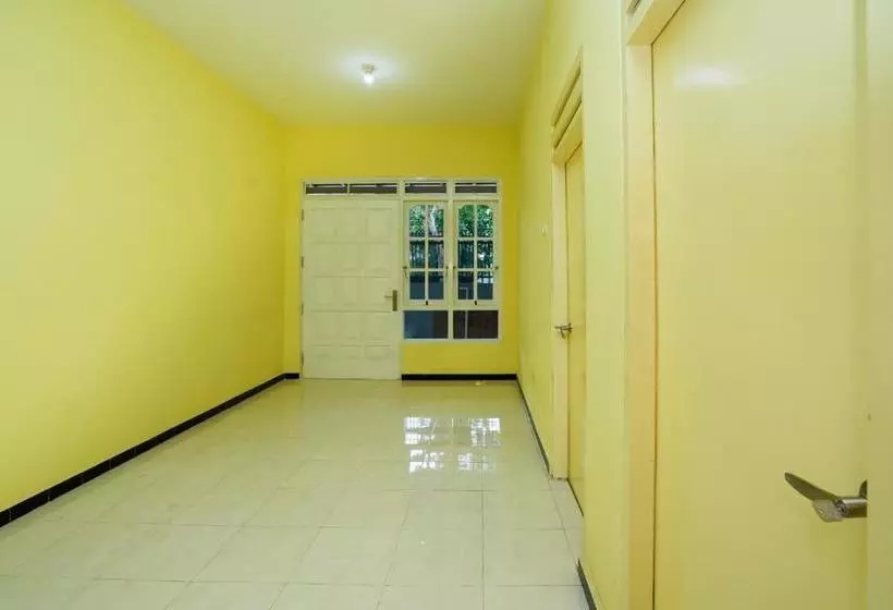هتل Oyo 2663 Jombang Permai Syariah Residence