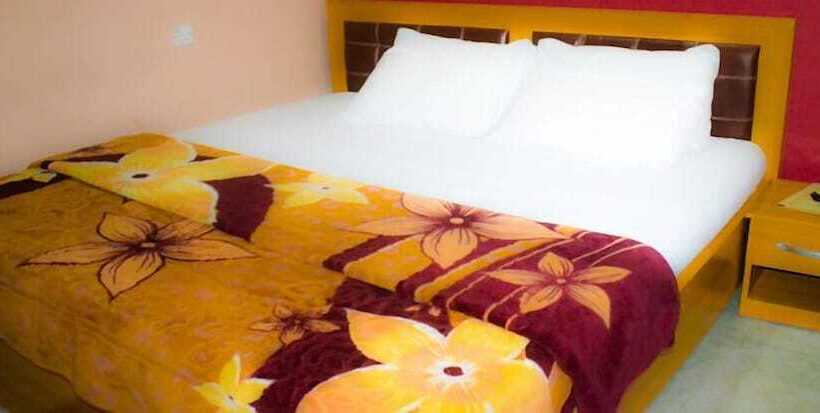 Evaville Hotel N Lounge