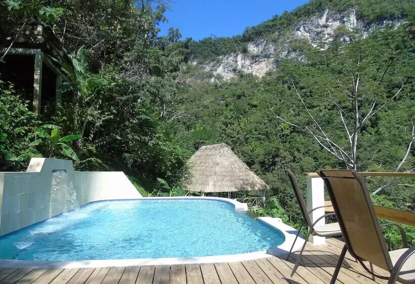 هتل Black Rock Lodge