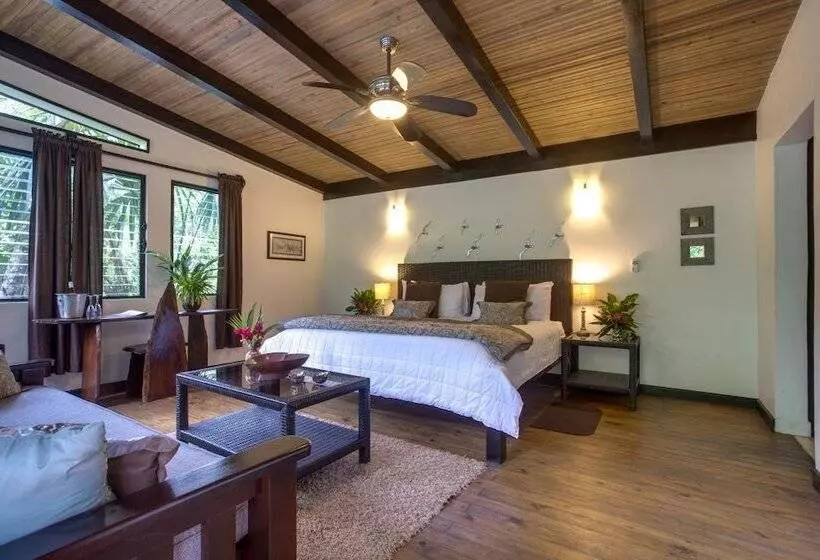 هتل Black Rock Lodge