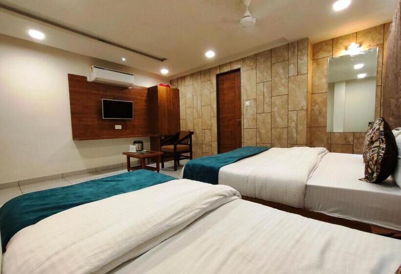 בית מלון כפרי Kinara