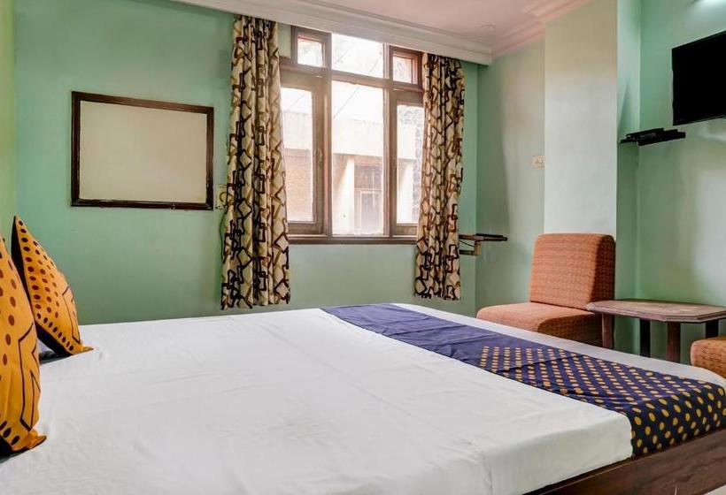 酒店 Spot On 30503 Skylark