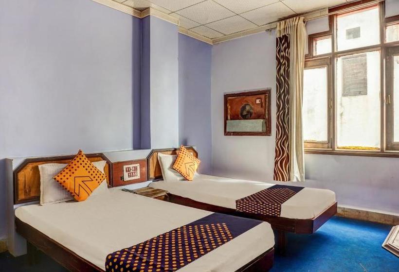 酒店 Spot On 30503 Skylark