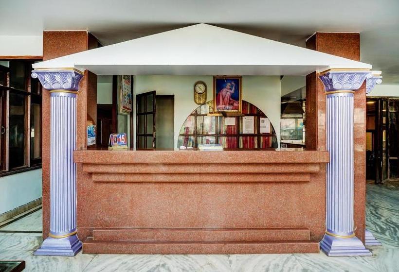 酒店 Spot On 30503 Skylark