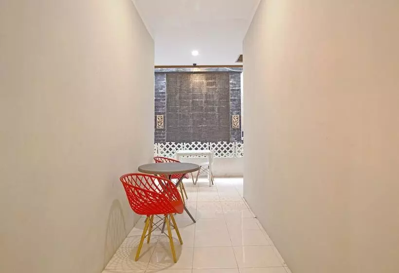 Hotel Oyo 2443 Inn Joy