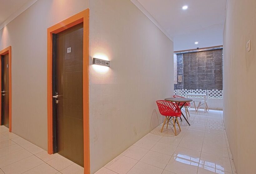 Otel Oyo 2443 Inn Joy