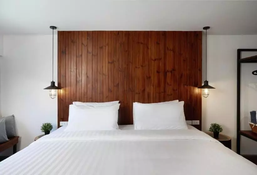 ホテル P2 Wood Loft