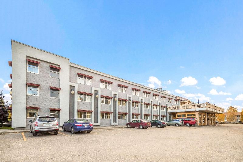 Clarion Hotel & Suites Fairbanks Near Ft Wainwright