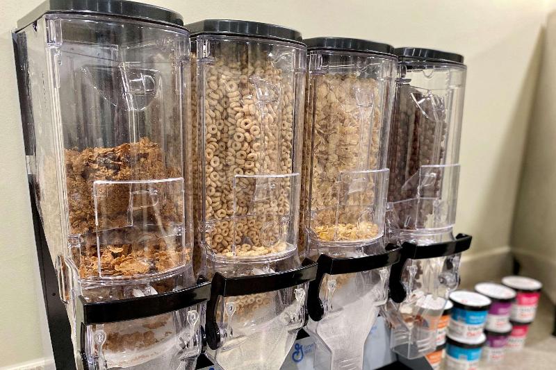 Clarion Hotel & Suites Fairbanks Near Ft Wainwright