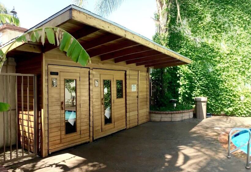 ホテル Dynasty Suites Redlands