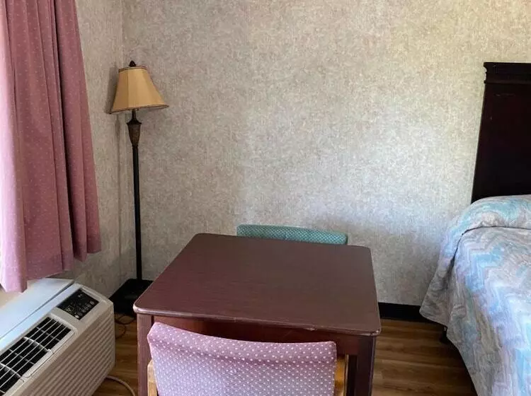 酒店 Riverfront Lodge