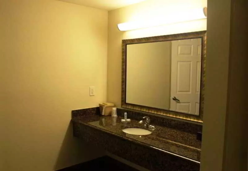 Szálloda Rodeway Inn & Suites