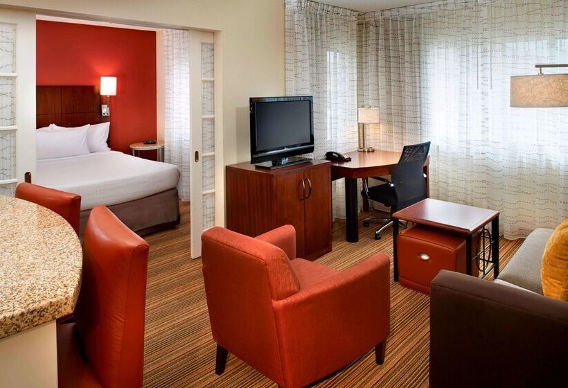 اقامتگاه Sonesta Es Suites Detroit Warren
