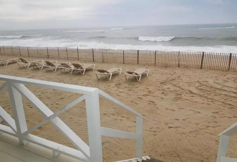 Royal Atlantic Beach Resort