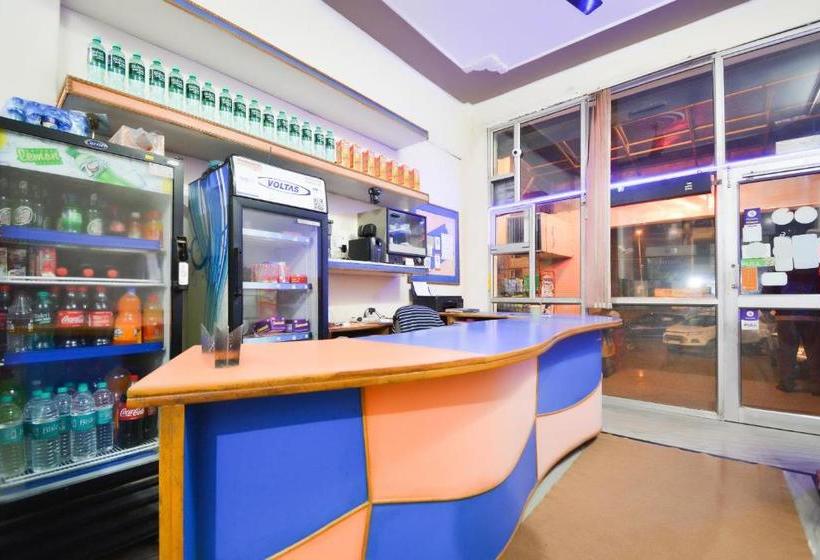 فندق Spot On 64839 S S Guest House