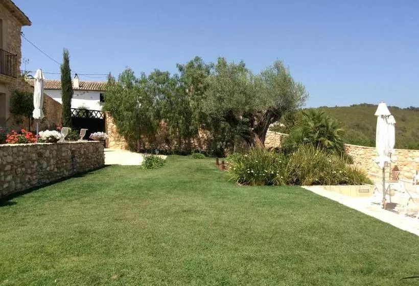 تختخواب و صبحانه La Casa De Piedra