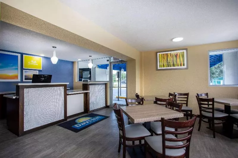 ホテル Days Inn By Wyndham Apopka/orlando