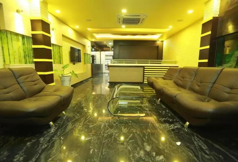 Hotelli Capital O 5381 The Emirates