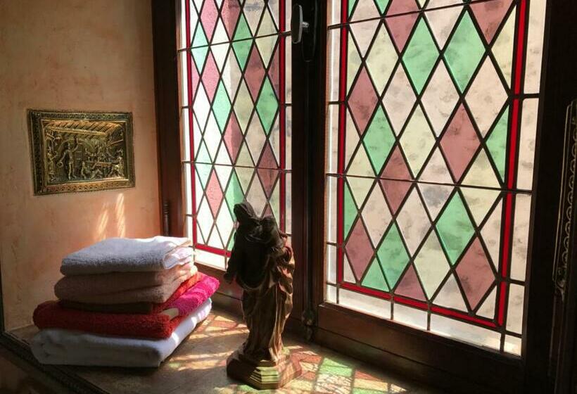 펜션 Le Relais D Auribeau