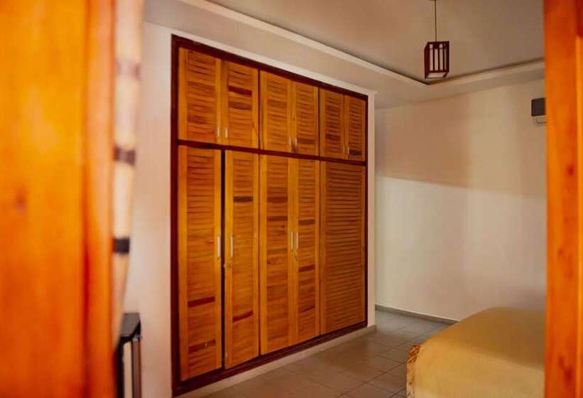 هتل Residence Vanestelle