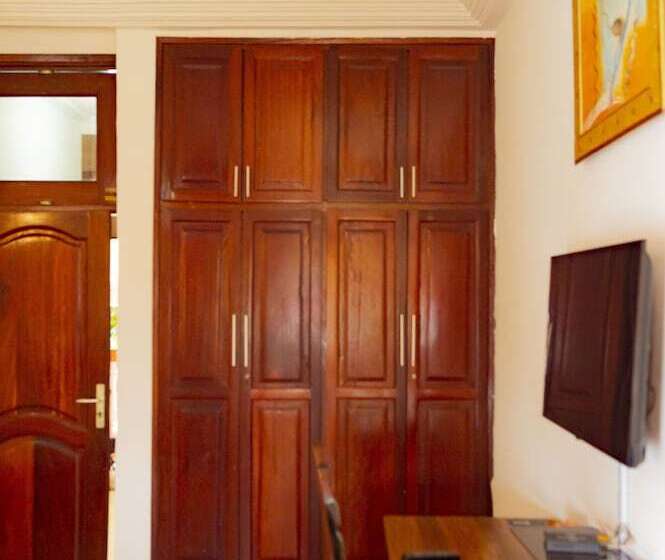 هتل Residence Vanestelle