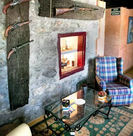 Retkeilymaja Posada El Pozu La Tejera