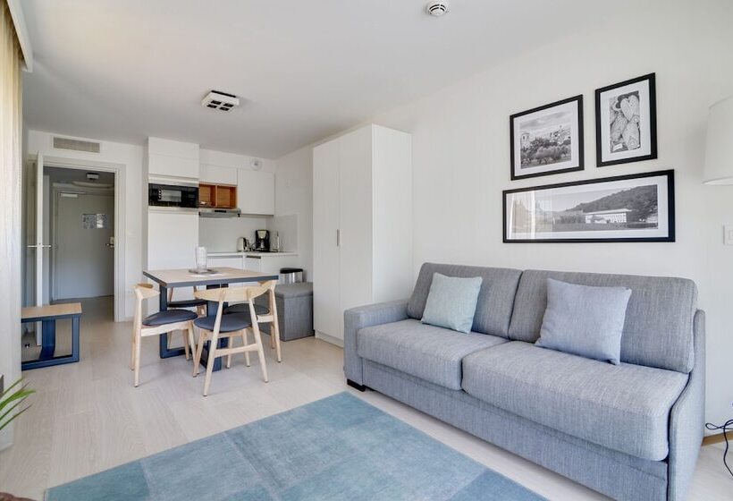 Evancy Vence   Les Jardins D Azur