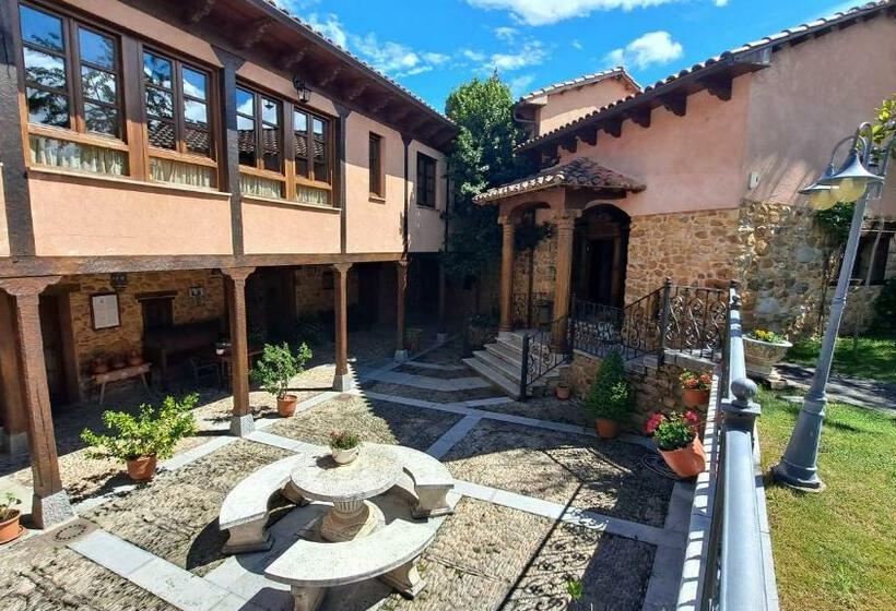 Отель Palacio Del Conde De Rebolledo