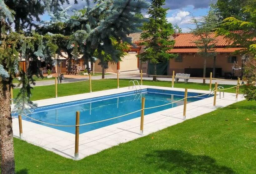 Отель Palacio Del Conde De Rebolledo