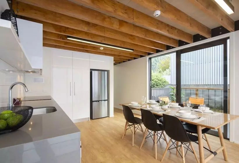 Koura Apartments Central Queenstown
