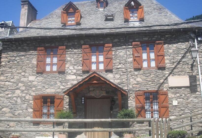 بنسيون Casa Puig