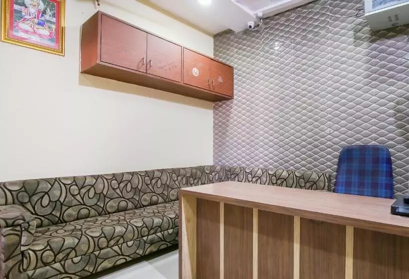 ホテル Spot On 68002 Kasthabhanjan Guest House
