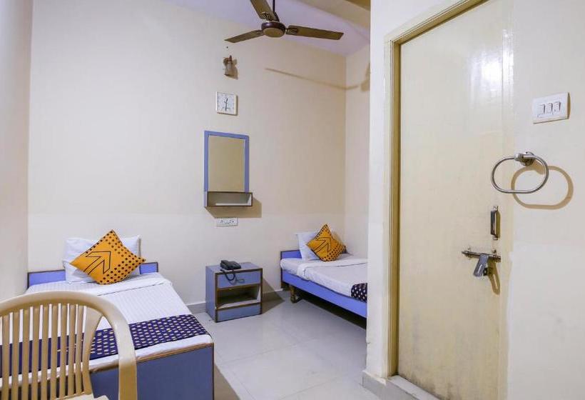 Отель Spot On 68002 Kasthabhanjan Guest House