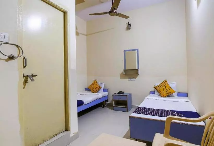 ホテル Spot On 68002 Kasthabhanjan Guest House
