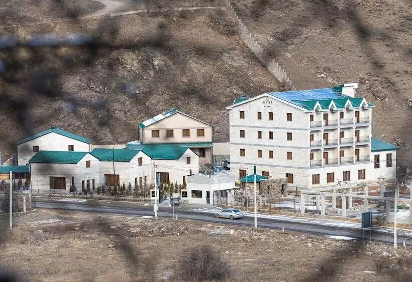 هتل Alaska Resort
