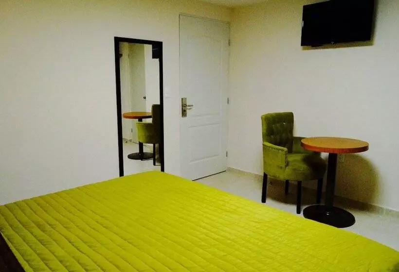 ホテル Royal Madero Inn