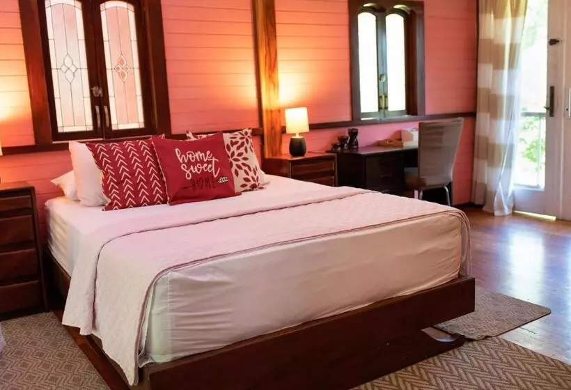 Hotelli Coyote Rooms
