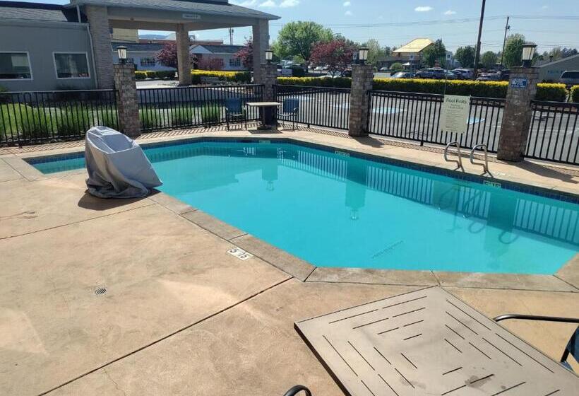 فندق Holiday Inn Express Newberg Wine Country, An Ihg