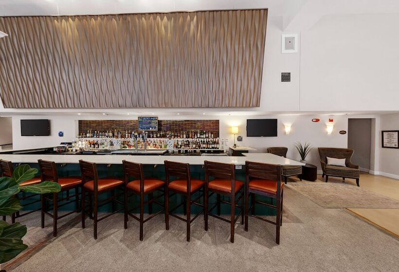 Magnolia Hotel Omaha