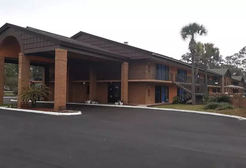 호텔 Super Value Inn