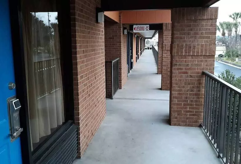 호텔 Super Value Inn