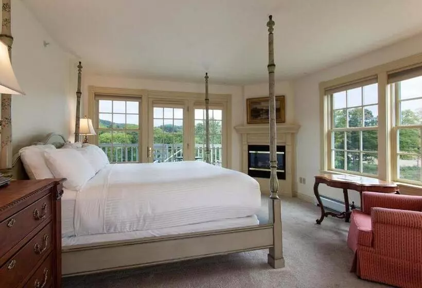 汽车旅馆  The Shire Woodstock