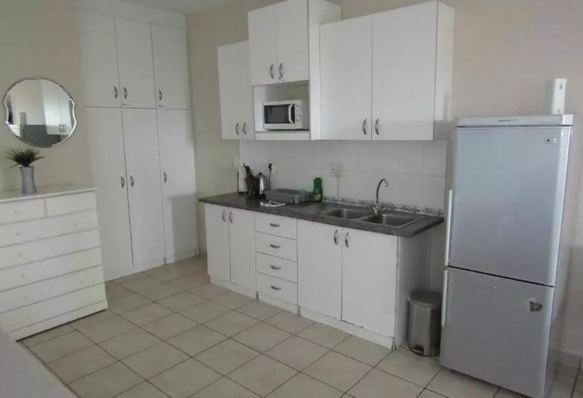 All Seasons Bed And Breakfast