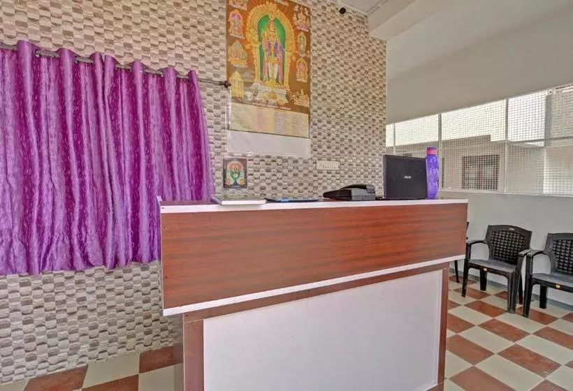 Hotelli Oyo 67269 Lamo Residency