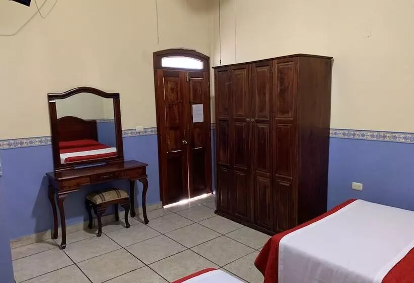 ホテル Real De Cortés