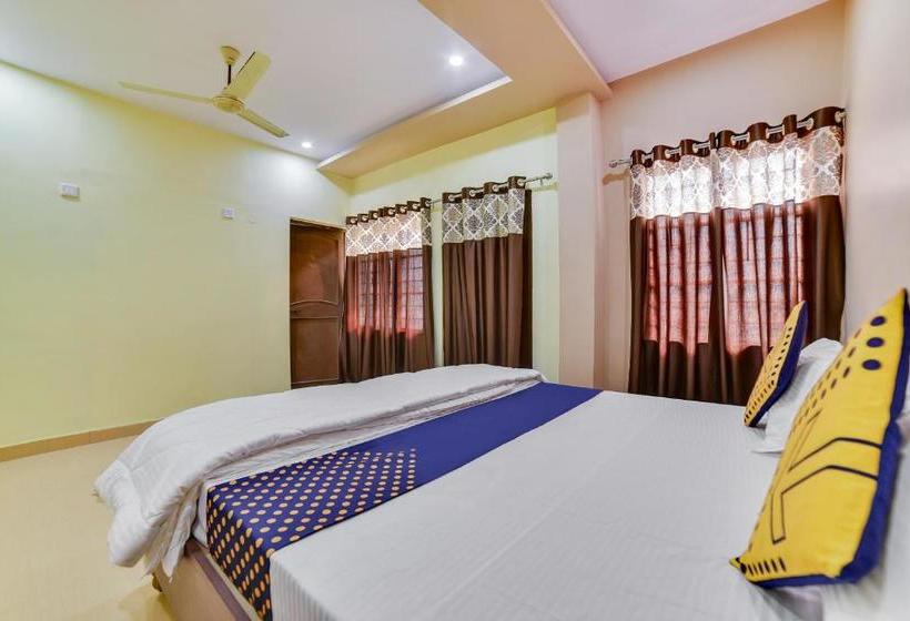 Hotell Spot On 64193 Mb