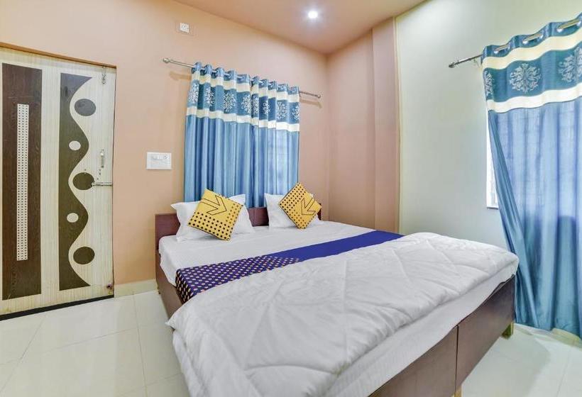 Hotell Spot On 64193 Mb